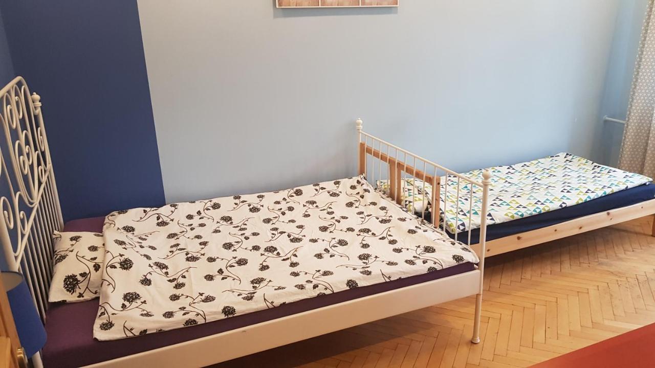 Studiospanie Studio Kapitana Z Balkonem Na Parterze Gdańsk Buitenkant foto