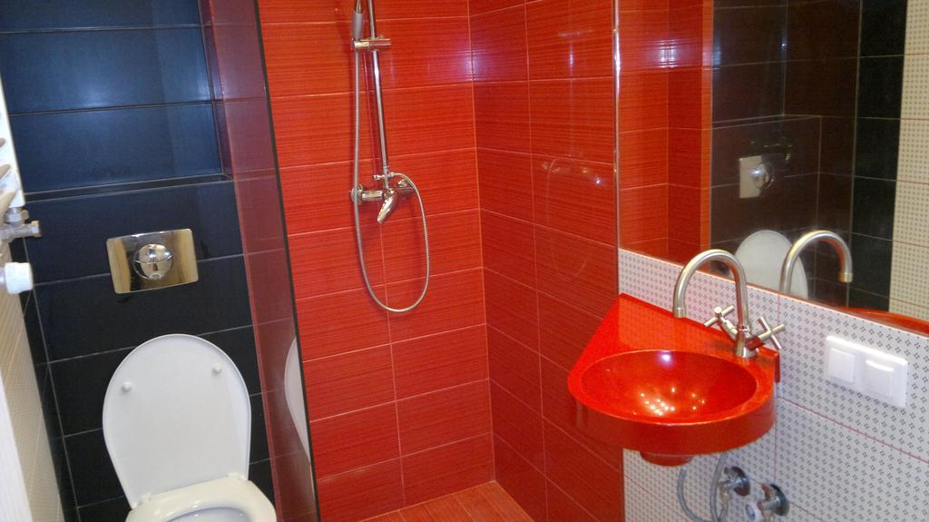 Studiospanie Studio Kapitana Z Balkonem Na Parterze Gdańsk Kamer foto