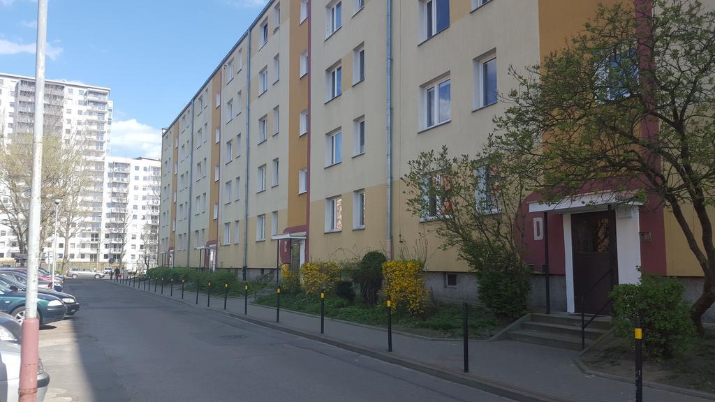 Studiospanie Studio Kapitana Z Balkonem Na Parterze Gdańsk Buitenkant foto